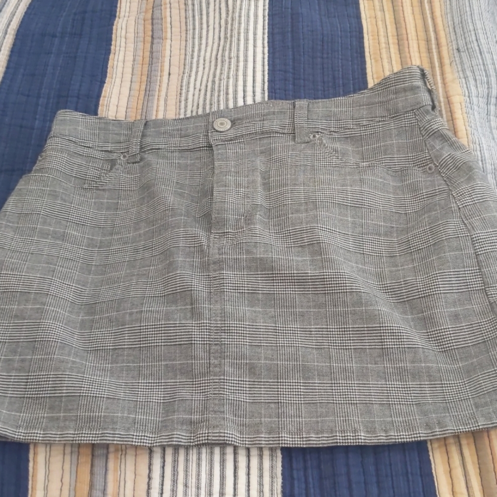 Plaid skirt